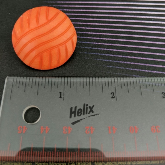 Vintage Wooden Earrings - Picture 3 of 3